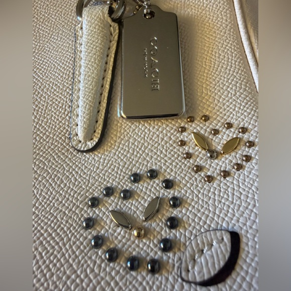 Coach Mini Surrey Crossbody Chalk Multi Heart Print F46292 NWT Satchel Bag - Picture 8 of 8